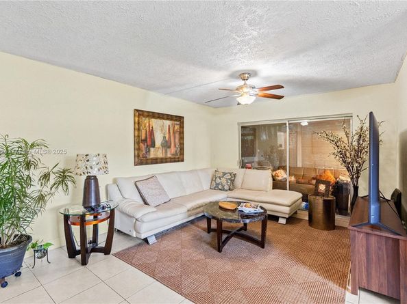 8000 Lagos De Campo Blvd A104, Tamarac FL 33321