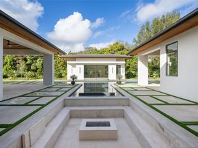 7725 SW 114th St, Pinecrest FL 33156