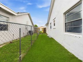 8500 SW 20th St, North Lauderdale FL 33068