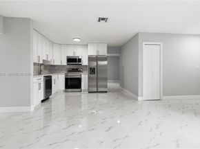 8500 SW 20th St, North Lauderdale FL 33068