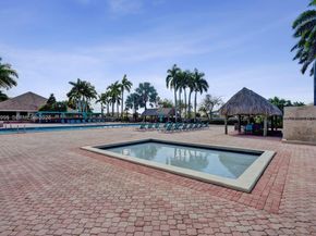 14970 SW 49th Ln 2G, Miami FL 33185