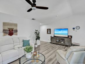 14970 SW 49th Ln 2G, Miami FL 33185