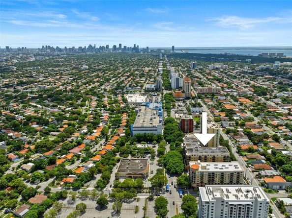 3530 SW 22nd St 614, Miami FL 33145