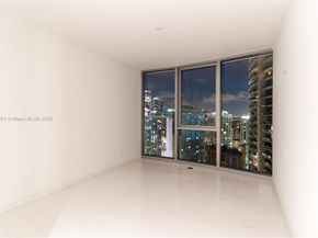 300 Biscayne Blvd Way 4007, Miami FL 33130