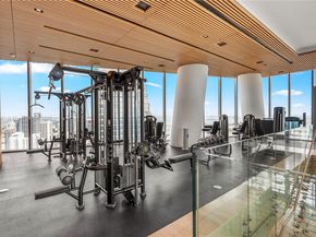 300 Biscayne Blvd Way 4007, Miami FL 33130
