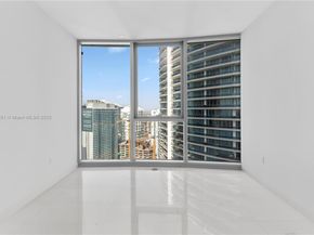 300 Biscayne Blvd Way 4007, Miami FL 33130