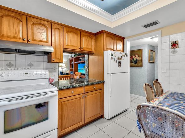 1965 S Ocean Blvd 203, Lauderdale By The Sea FL 33062