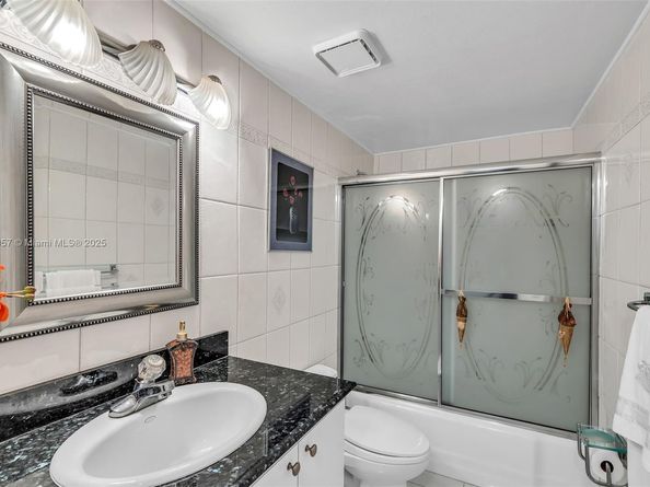 1965 S Ocean Blvd 203, Lauderdale By The Sea FL 33062