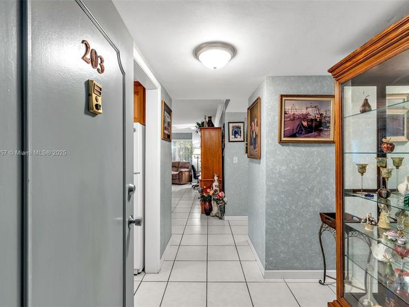 1965 S Ocean Blvd 203, Lauderdale By The Sea FL 33062
