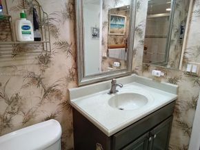 1000 St Charles Pl 615, Pembroke Pines FL 33026