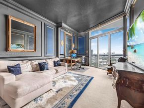 335 S Biscayne Blvd LPH02, Miami FL 33131