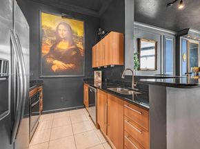 335 S Biscayne Blvd LPH02, Miami FL 33131