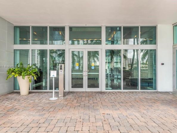 335 S Biscayne Blvd LPH02, Miami FL 33131