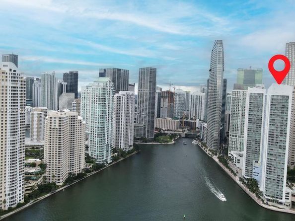 335 S Biscayne Blvd LPH02, Miami FL 33131