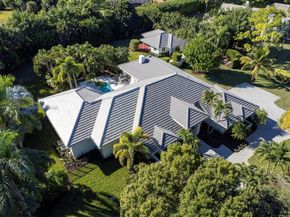 7675 Steeplechase Dr, Palm Beach Gardens FL 33418