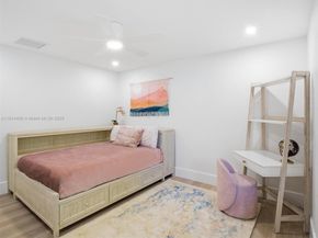 7675 Steeplechase Dr, Palm Beach Gardens FL 33418