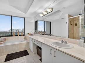 1000 Island Blvd 2105, Aventura FL 33160