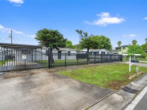 1025 Curtiss Dr, Opa-Locka FL 33054