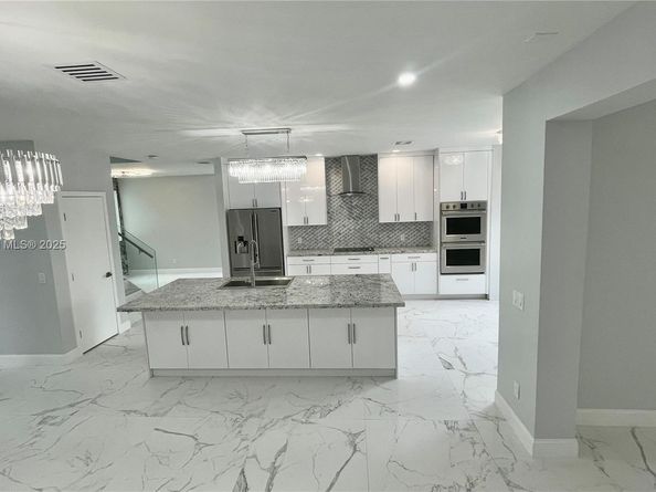 212 SW 179th Ave, Pembroke Pines FL 33029