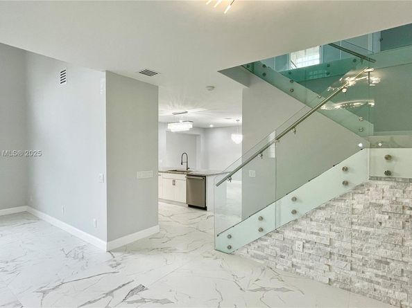 212 SW 179th Ave, Pembroke Pines FL 33029