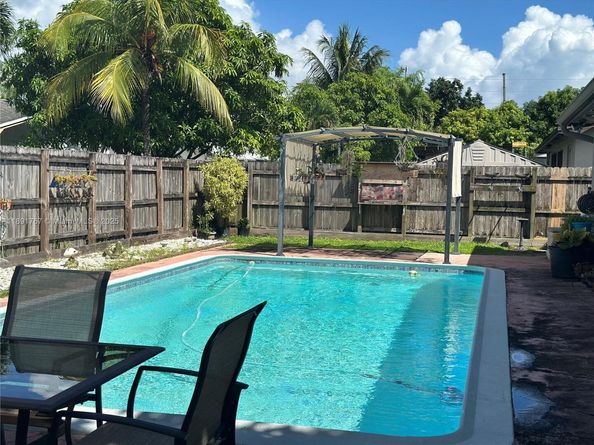 10751 SW 173rd St, Miami FL 33157
