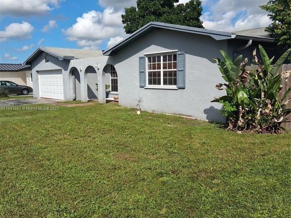 10751 SW 173rd St, Miami FL 33157