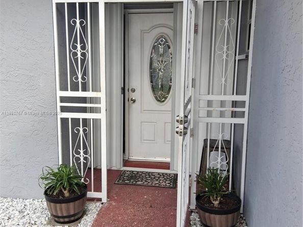 10751 SW 173rd St, Miami FL 33157