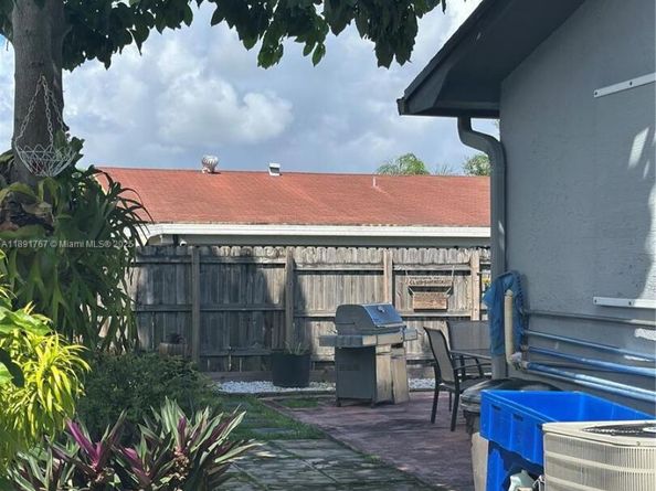 10751 SW 173rd St, Miami FL 33157