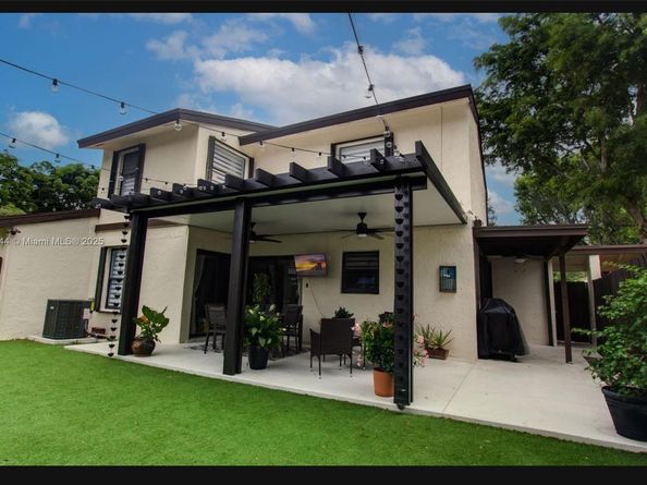12732 SW 68th Ter, Miami FL 33183