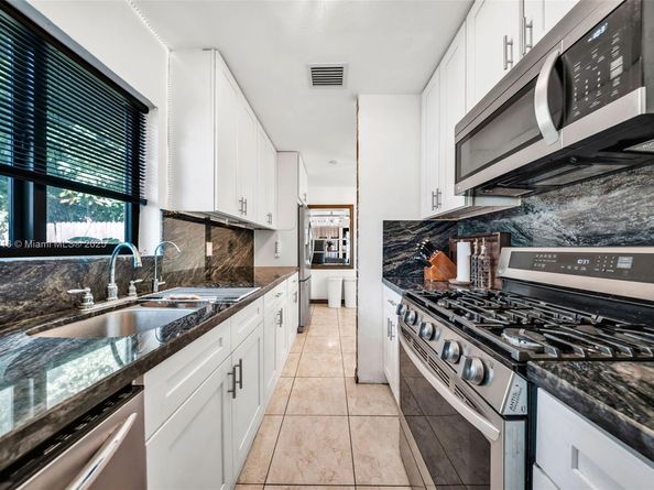 6515 SW 26th St, Miramar FL 33023