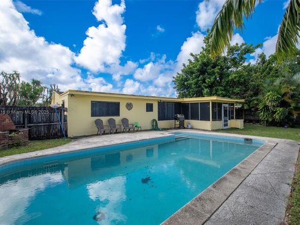 6515 SW 26th St, Miramar FL 33023