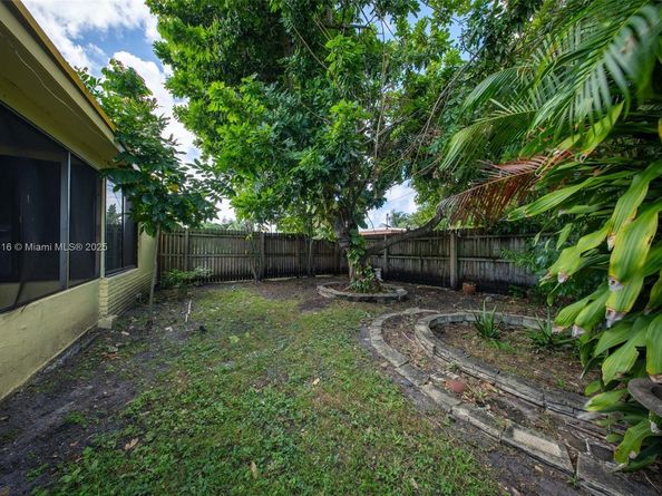 6515 SW 26th St, Miramar FL 33023