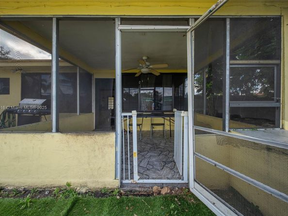 6515 SW 26th St, Miramar FL 33023