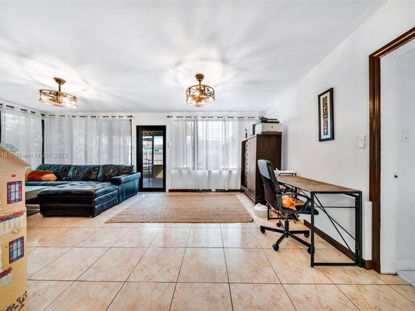 6515 SW 26th St, Miramar FL 33023