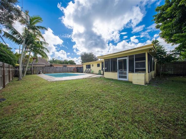 6515 SW 26th St, Miramar FL 33023