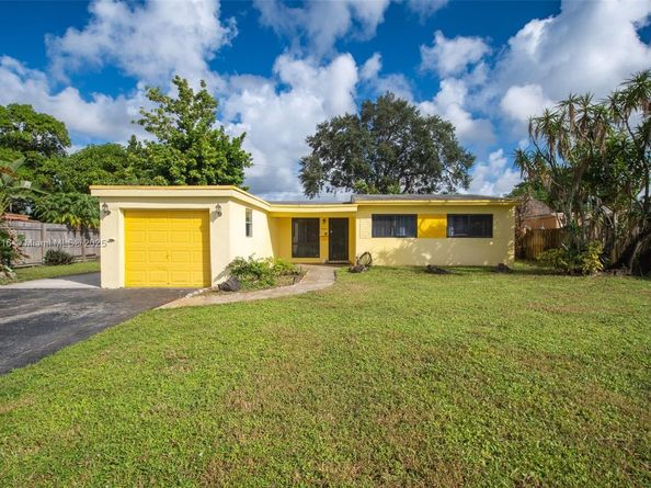 6515 SW 26th St, Miramar FL 33023