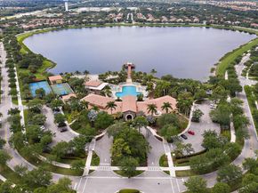 425 Pumpkin Dr, Palm Beach Gardens FL 33410