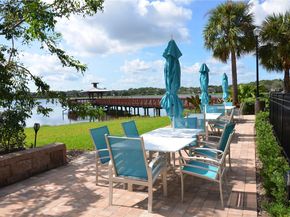425 Pumpkin Dr, Palm Beach Gardens FL 33410