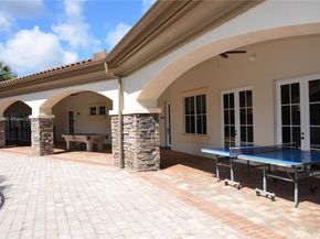 425 Pumpkin Dr, Palm Beach Gardens FL 33410