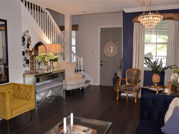 425 Pumpkin Dr, Palm Beach Gardens FL 33410