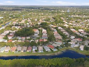 4351 Foxtail Ln, Weston FL 33331