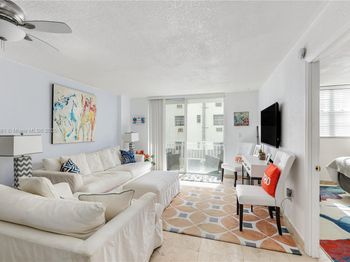 345 Ocean Dr