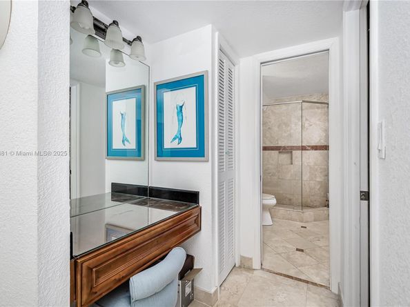 345 Ocean Dr 211, Miami Beach FL 33139