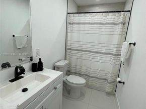 261 NW 46th St, Miami FL 33127