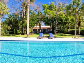 317 Bayberry Dr, Plantation FL 33317