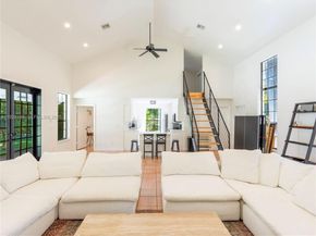 317 Bayberry Dr, Plantation FL 33317