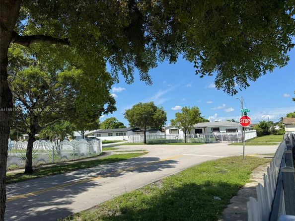 Undisclosed Address #A11881107, Miami Gardens FL 33169