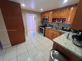 317 W 36th St, Hialeah FL 33012