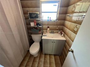317 W 36th St, Hialeah FL 33012