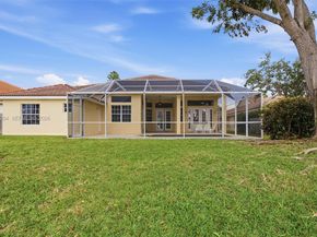 727 Lake Blvd, Weston FL 33326